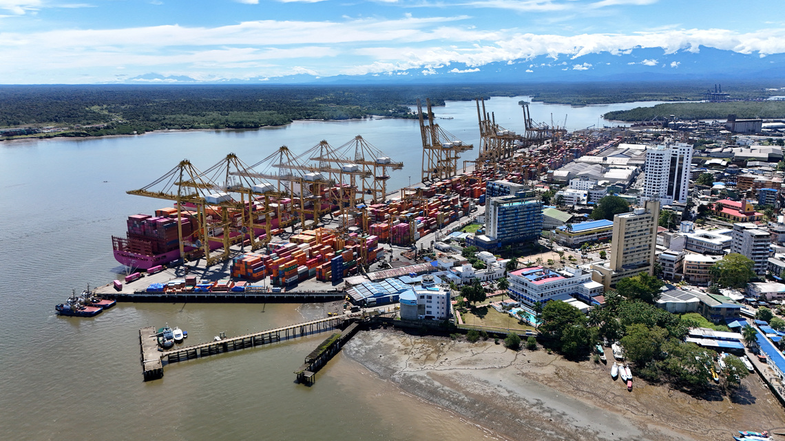 Colombia suspende temporalmente exportaciones de café desde puerto de Buenaventura tras terremoto 