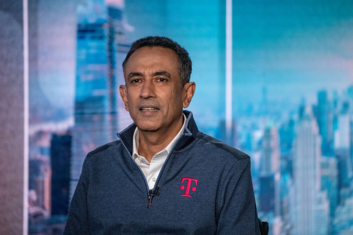  Srini Gopalan, CEO is optimistic about long-term customer retention 