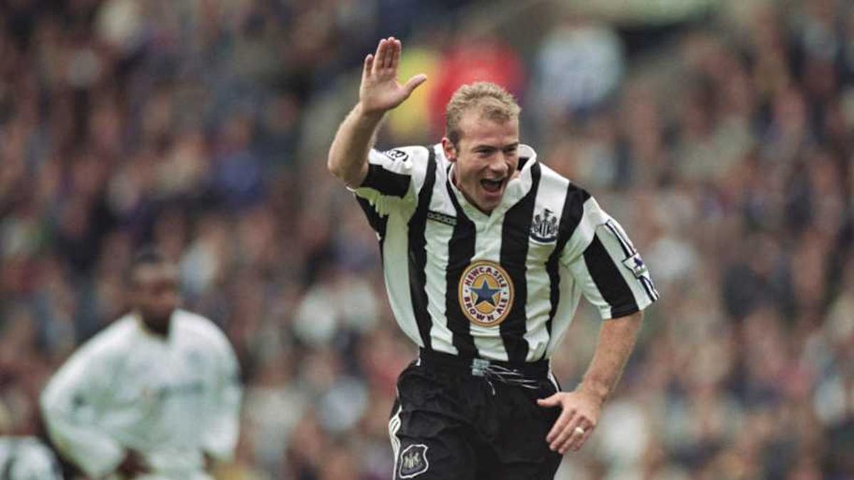  Alan Shearer holds the most famous record. | Shaun Botterill/Allsport/Getty Images/Hulton Archive 