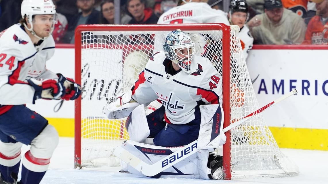 Hoping to end playoff drought, Flyers visit desperate Caps