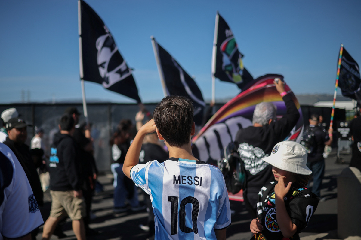 A fan wears a Lionel Messi Argentina jersey as he attends a game between Oakland Roots SC and Sacramento Republic FC at the Oakland-Alameda County Coliseum stadium in Oakland, California, U.S., May 16, 2026. REUTERS/Carlos Barria