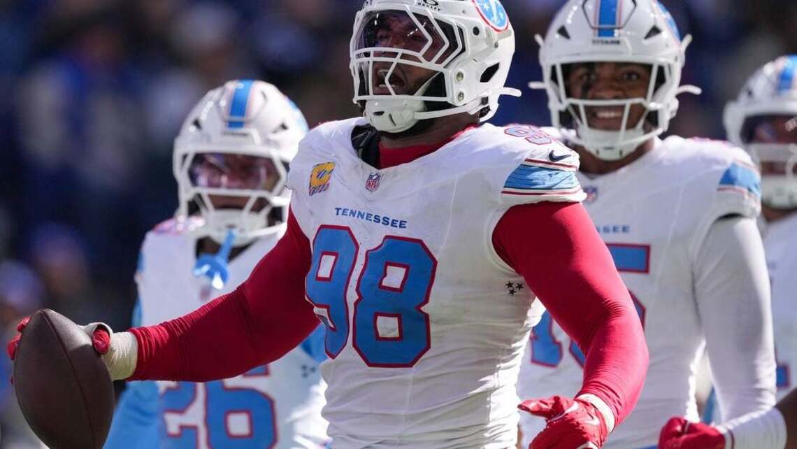 Bears bolster D, acquire Jeffery Simmons from Titans 