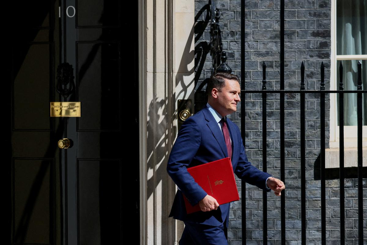 FILE PHOTO: British Health Secretary Wes Streeting walks after attending a cabinet meeting at Downing Street, the day before the State Opening of Parliament, in London, Britain, May 12, 2026. REUTERS/Jack Taylor/File Photo