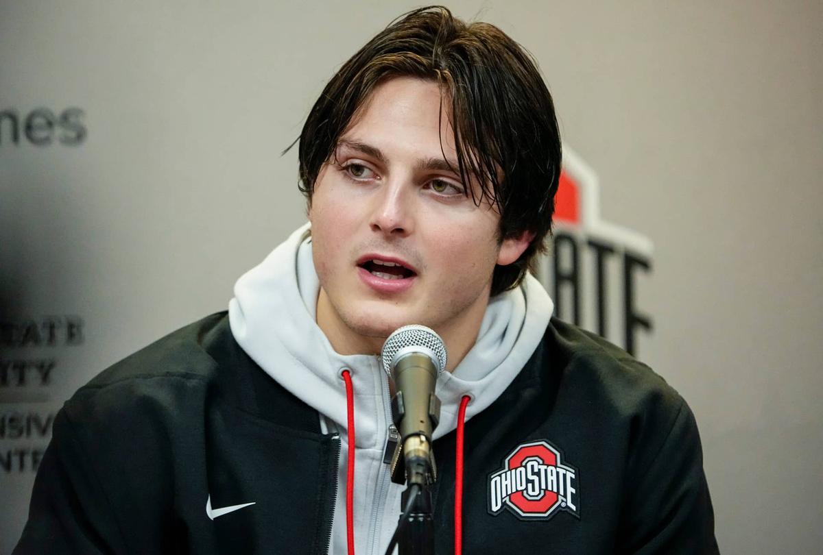  Ohio State Buckeyes quarterback Julian Sayin. Adam Cairns/Columbus Dispatch / USA TODAY NETWORK via Imagn Images
