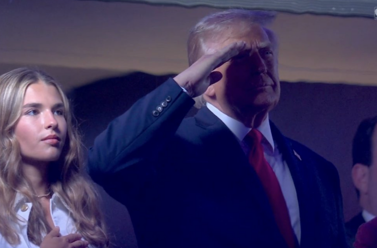  Trump at Game 3. 