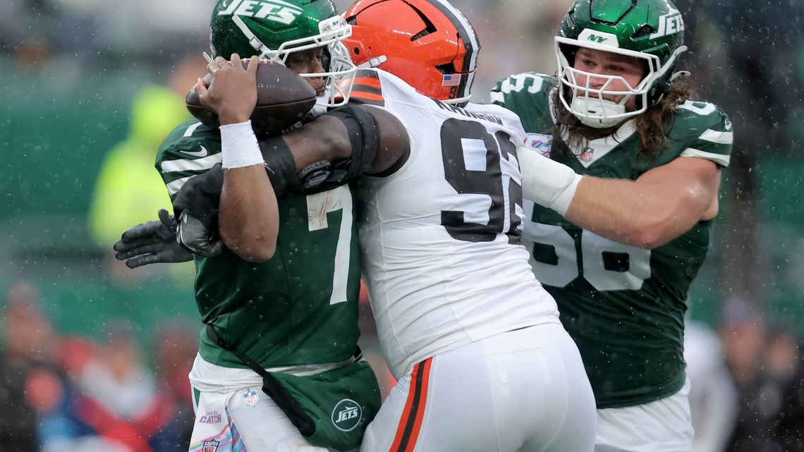 Geno Smith Is Becoming a Problem the Jets Can No Longer Ignore