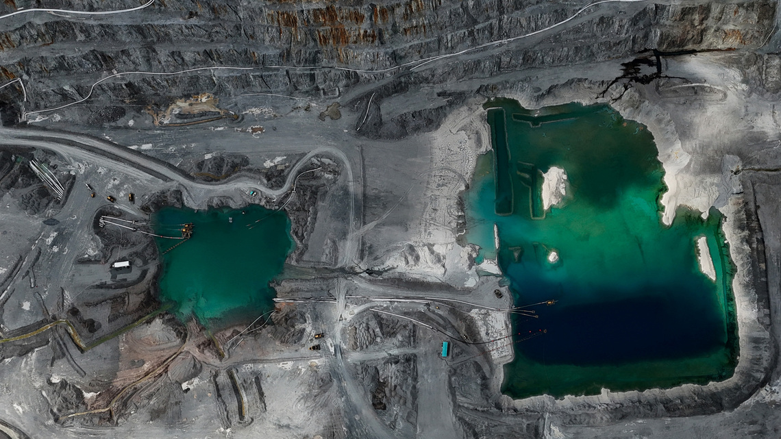 Panama panel recommends First Quantum mine restart to fund phased closure 