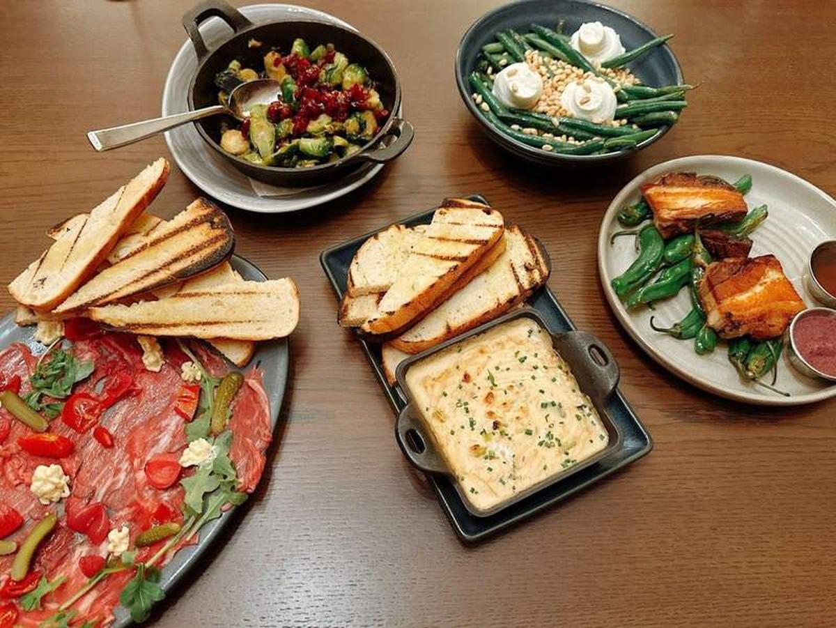  Yummy appetizers and small plates at the 1799 Restaurant in the Harpeth Hotel in Franklin. Photo credit: Robin O’Neal Smith 