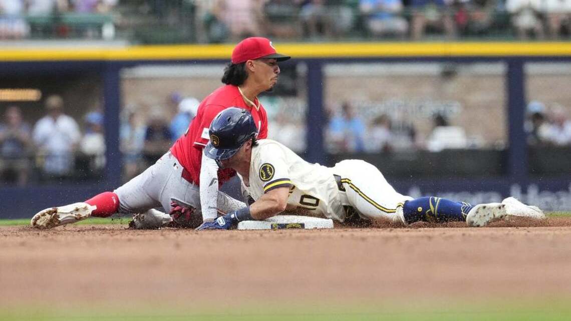 Joey Ortiz's 8th-inning homer lifts Brewers over Reds 