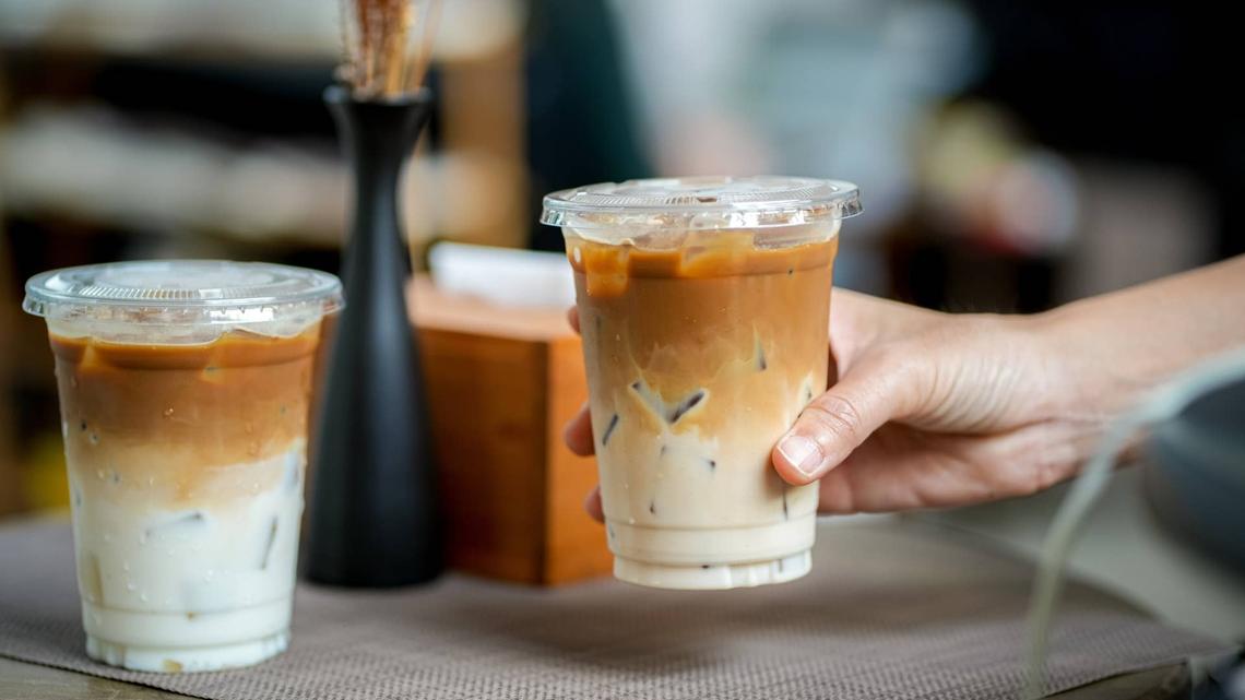 Dutch Bros challenges Starbucks' dominance 