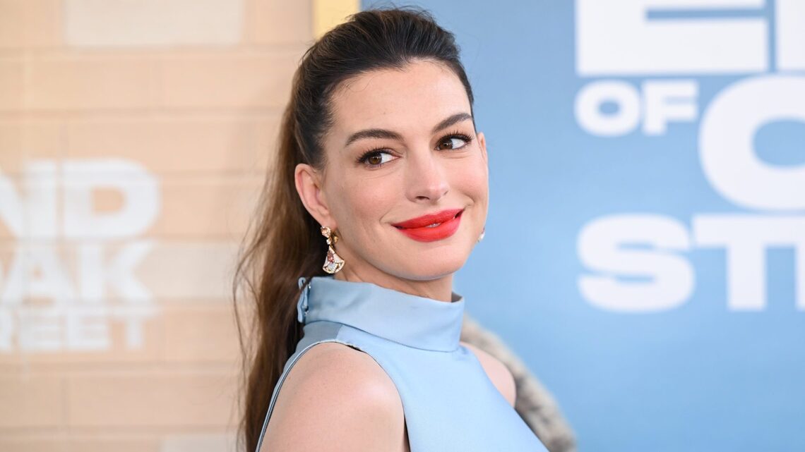 Anne Hathaway's Cool-Girl Jeans Are $225, But I Found the Look for $40 