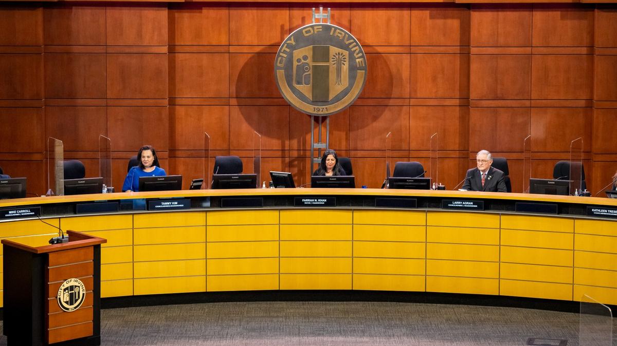The Irvine city council begins a council meeting following a swearing in ceremony at Irvine City Hall in Irvine on Tuesday, December 13, 2022. (Photo by Leonard Ortiz, Orange County Register/SCNG)
