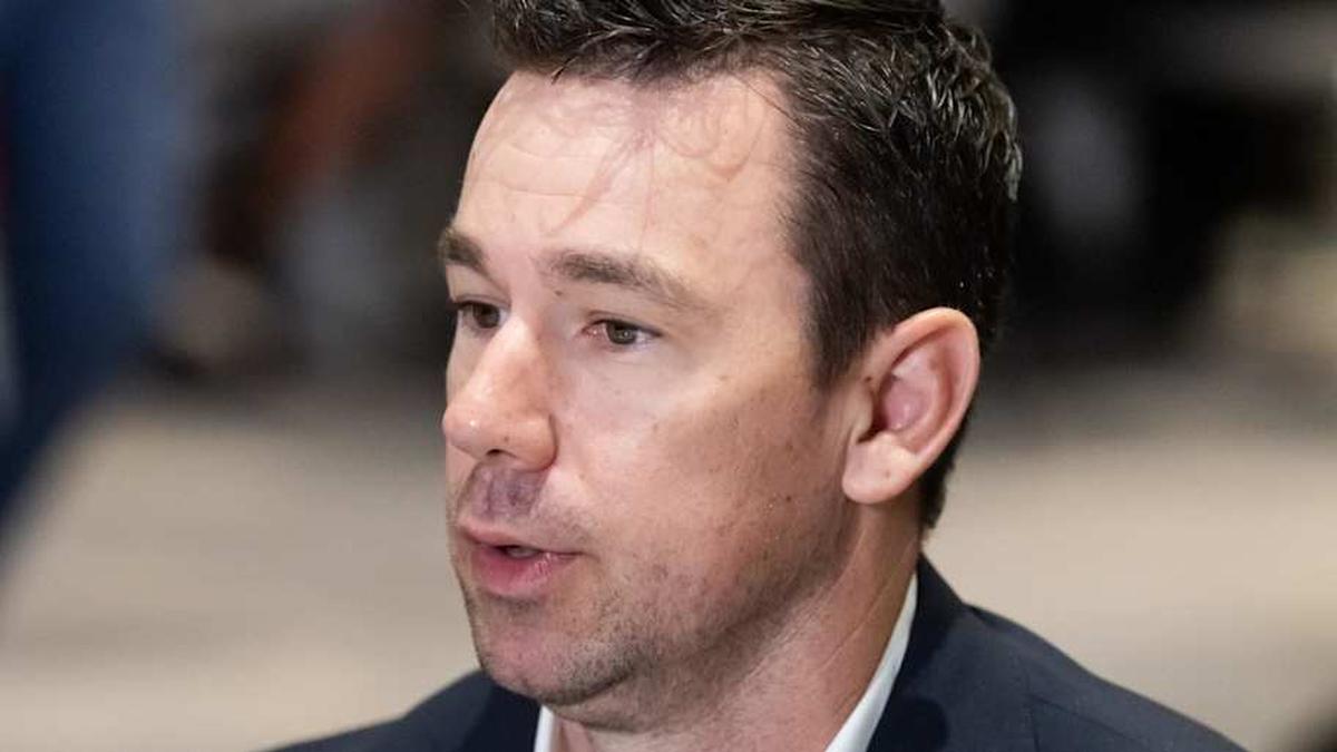  Mar 31, 2026; Phoenix, AZ, USA; Las Vegas Raiders head coach Klint Kubiak during the 2026 NFL Annual League Meeting at the Arizona Biltmore. Mandatory Credit: Mark J. Rebilas-Imagn Images | Mark J. Rebilas-Imagn Images 