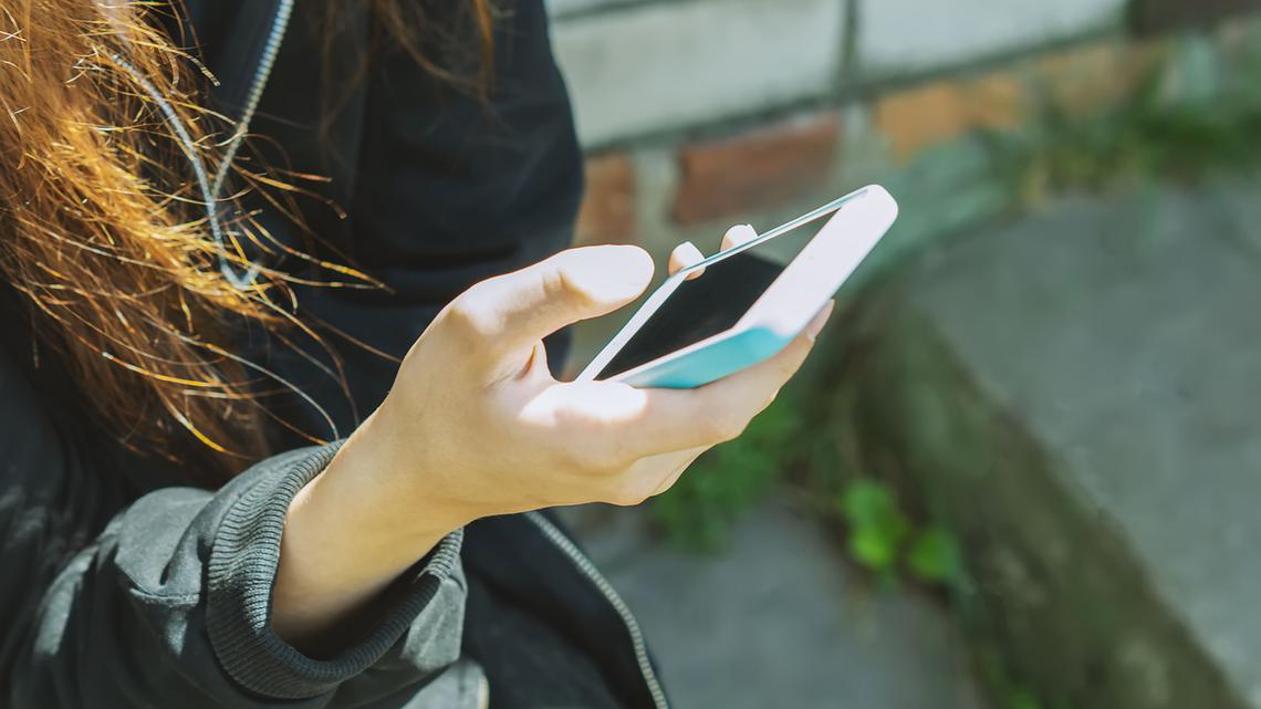 Here’s how to sign up for Sedgwick County’s free text alert system. 