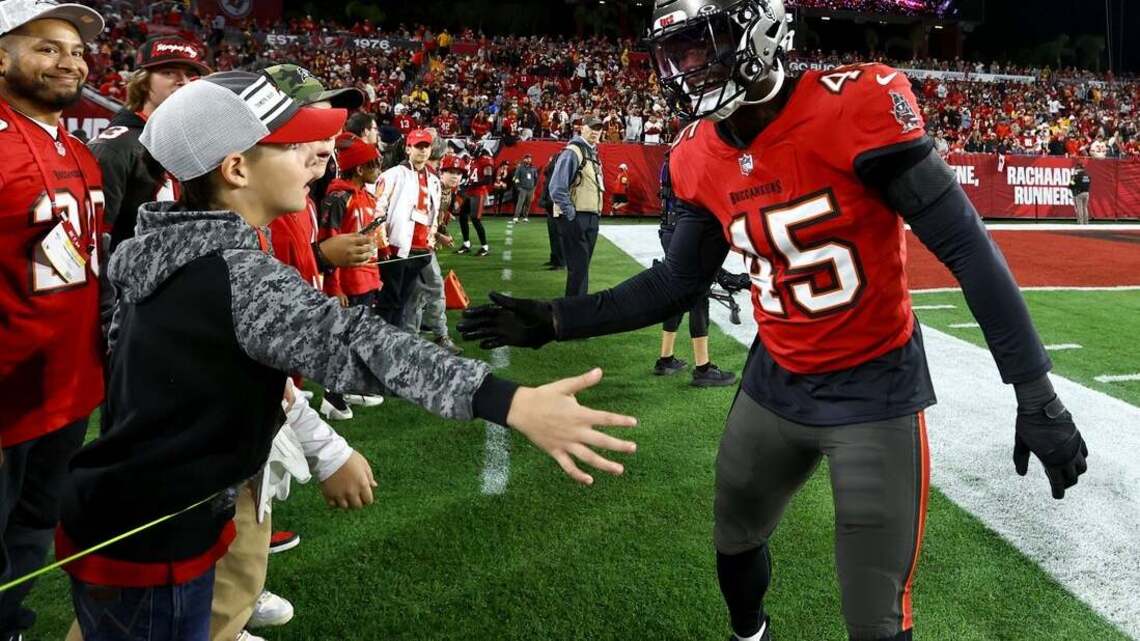 Report: New Orleans native Deion Jones to sign with Saints