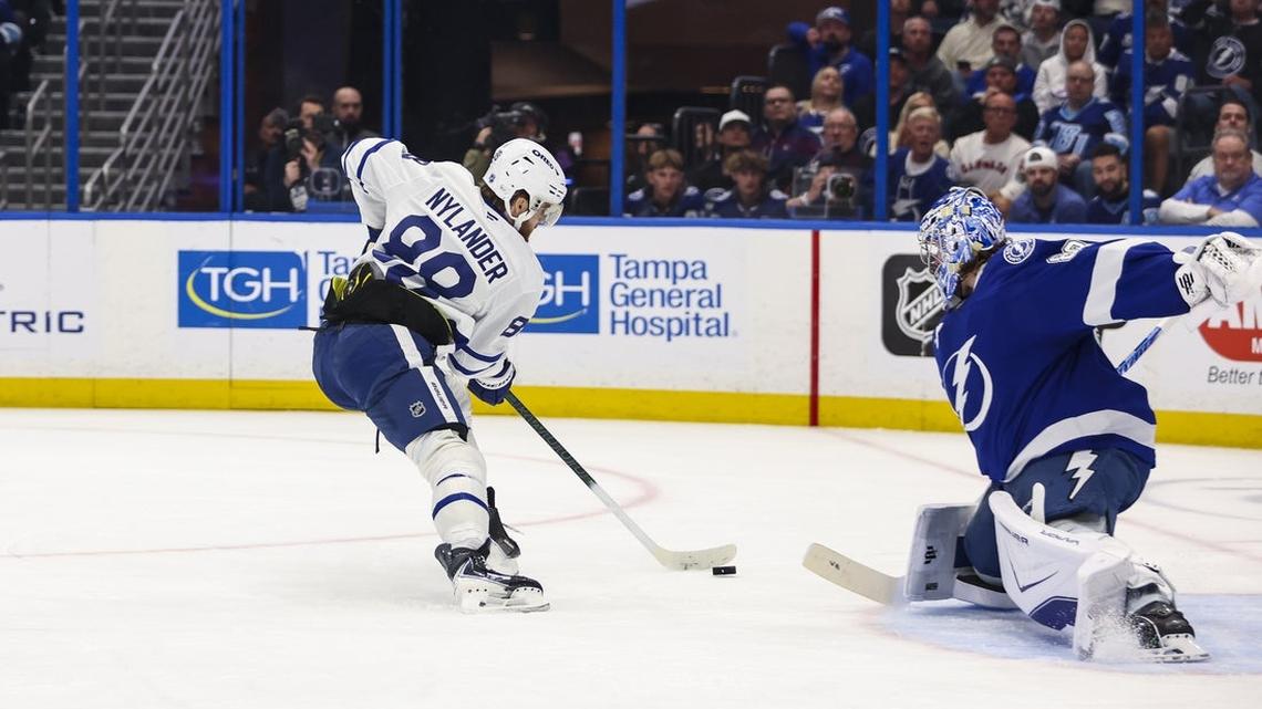 Lightning, Maple Leafs seek to escape post-break ruts 