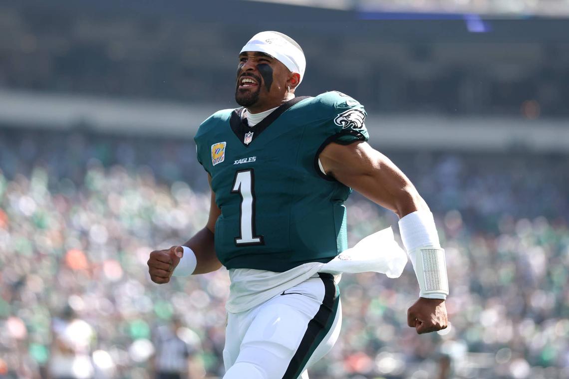  Philadelphia Eagles quarterback Jalen Hurts reacts in the first quarter against the Denver Broncos at Lincoln Financial Field. Bill Streicher-Imagn Images