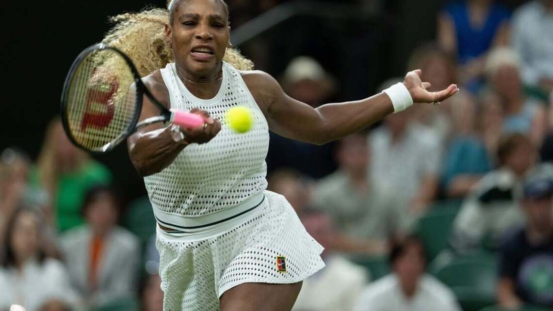 Serena Williams (knee) uncertain for Wimbledon doubles 