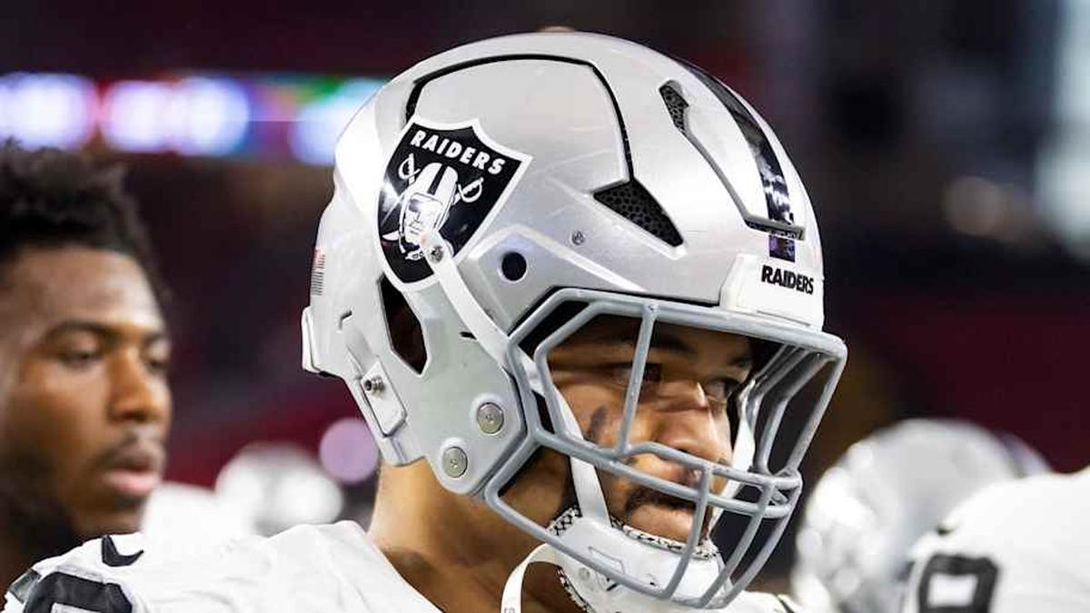  Aug 23, 2025; Glendale, Arizona, USA; Las Vegas Raiders guard Atonio Mafi (56) against the Arizona Cardinals during a preseason NFL game at State Farm Stadium. Mandatory Credit: Mark J. Rebilas-Imagn Images | Mark J. Rebilas-Imagn Images 