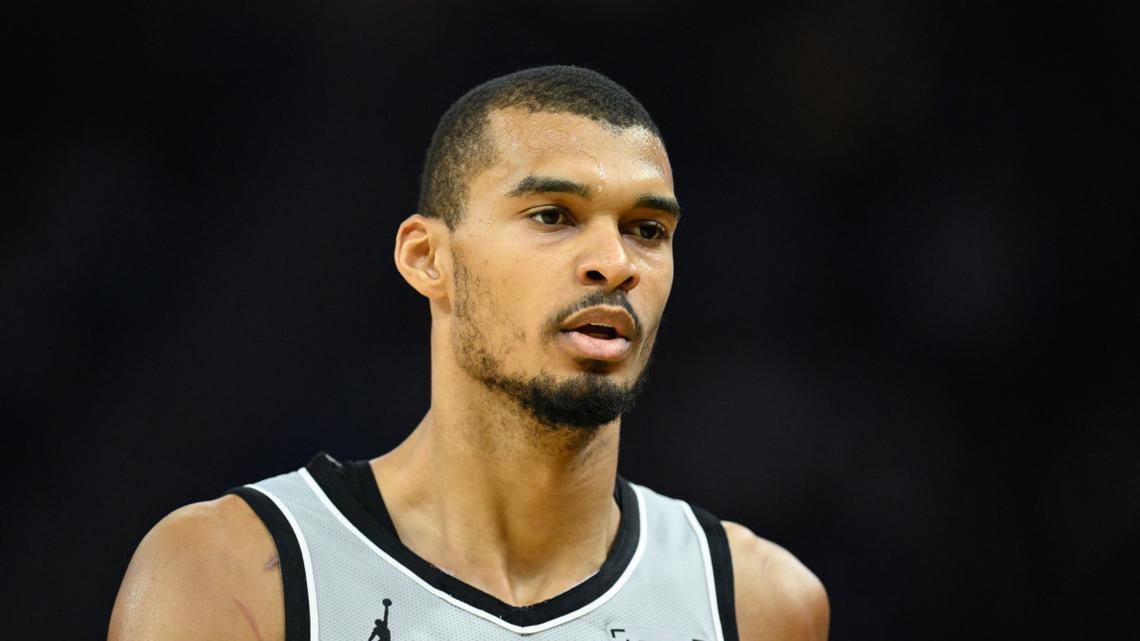 Victor Wembanyama Suffers Injury Scare During Spurs Game 