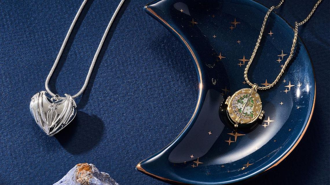 Alex and Ani’s New ‘ACOTAR’ Jewelry Collection Is Here