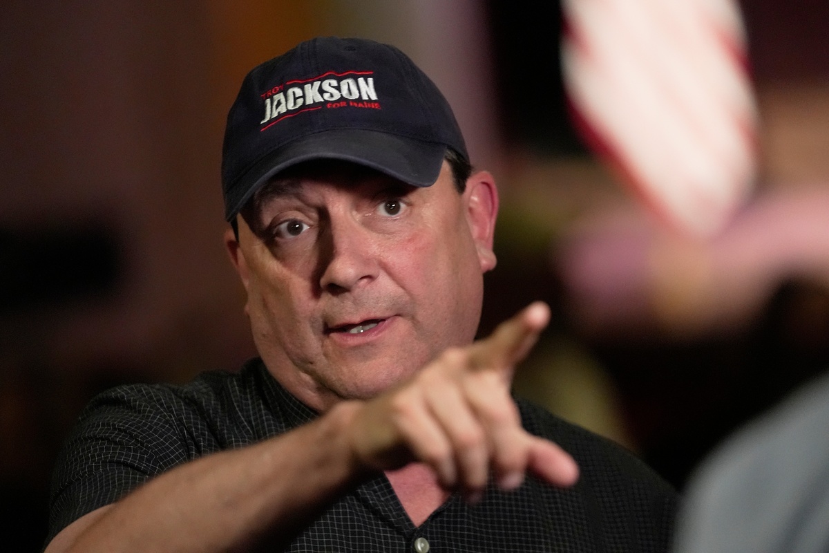 Troy Jackson speaks to reporters in Bar Harbor, Maine, on June 5, 2026. 