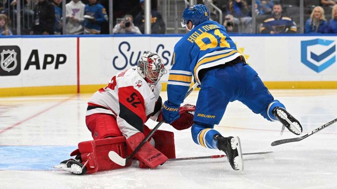 Pyotr Kochetkov, Hurricanes blank Blues to finish road trip 