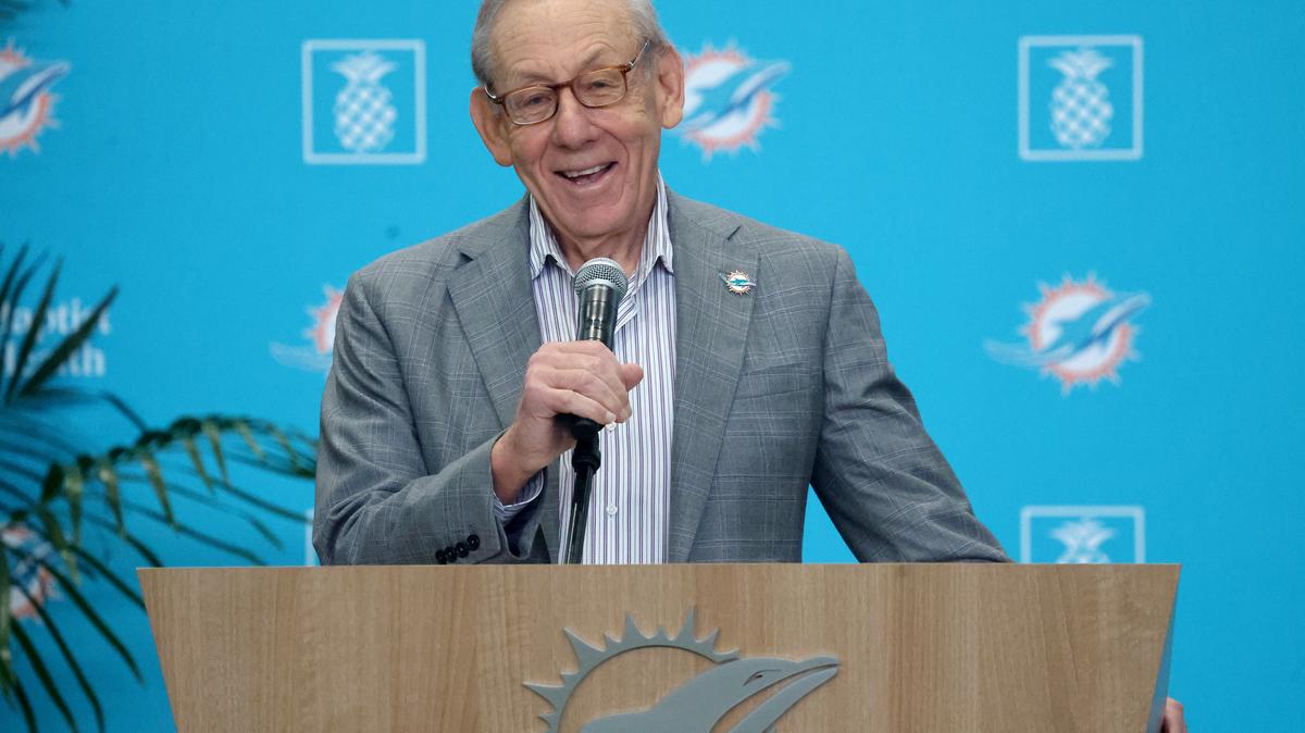 Miami Dolphins owner Steve Ross talks with the media during a news conference to introduce new general manager Jon-Eric Sullivan and new head coach Jeff Hafley at the Baptist Health Training Complex in Miami Gardens, Florida, on Jan. 22, 2026. (Mike Stocker/South Florida Sun Sentinel/TNS)