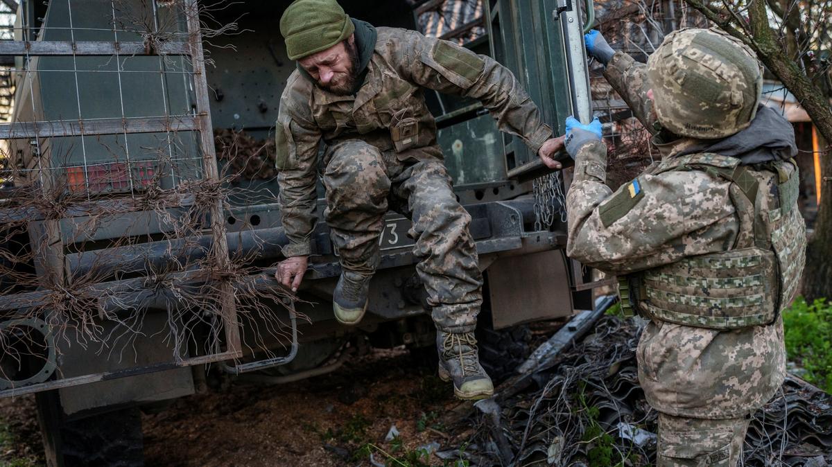 FILE PHOTO: Andrii, a serviceman of the 93rd Kholodnyi Yar Separate Mechanized Brigade of the Ukrainian Armed Forces returns from a frontline position after manning it for about half a year, amid Russia's attack on Ukraine, in Donetsk region, Ukraine April 29, 2026. REUTERS/Serhii Korovainyi/File Photo
