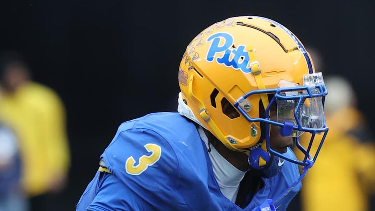  Nov 15, 2025; Pittsburgh, Pennsylvania, USA; Pittsburgh Panthers linebacker Rasheem Biles (3) in action against the Notre Dame Fighting Irish during the second quarter at Acrisure Stadium. Mandatory Credit: Charles LeClaire-Imagn Images | Charles LeClaire-Imagn Images 