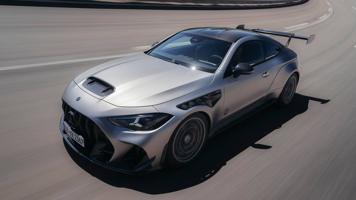 Mercedes-AMG CLE 646 Spezialanfertigung Revives AMG's Wild Side