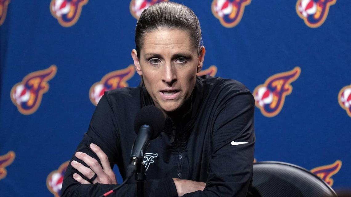 Indiana Fever Sign Former Chicago Sky Player