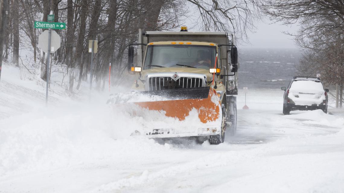 Heavy Snow Warnings as 80 mph Winds, More Than 12 Inches Approach: 'Dangerous' Easter Travel 
