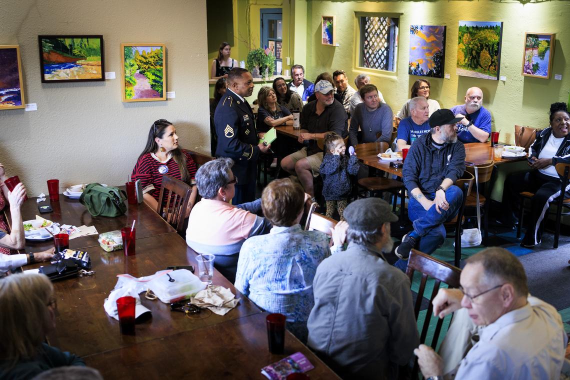 A weekly lunch meetup for veterans at Poor Richard's Restaurant in Colorado Springs on April 9, 2026. Public-opinion surveys show that roughly six in 10 Americans oppose the U.S.-led war against Iran; some say they are simply baffled by a conflict that they feel the president did not prepare them for and that still has not been clearly explained. (Michael Ciaglo/The New York Times)