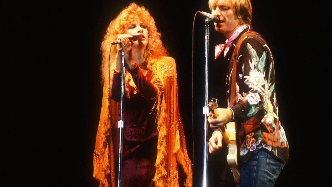 1964 No. 1 Classic Hit, Originally a Flop, Became a Beloved Live Duet Featuring 'Queen of Rock' 17 Years Later 