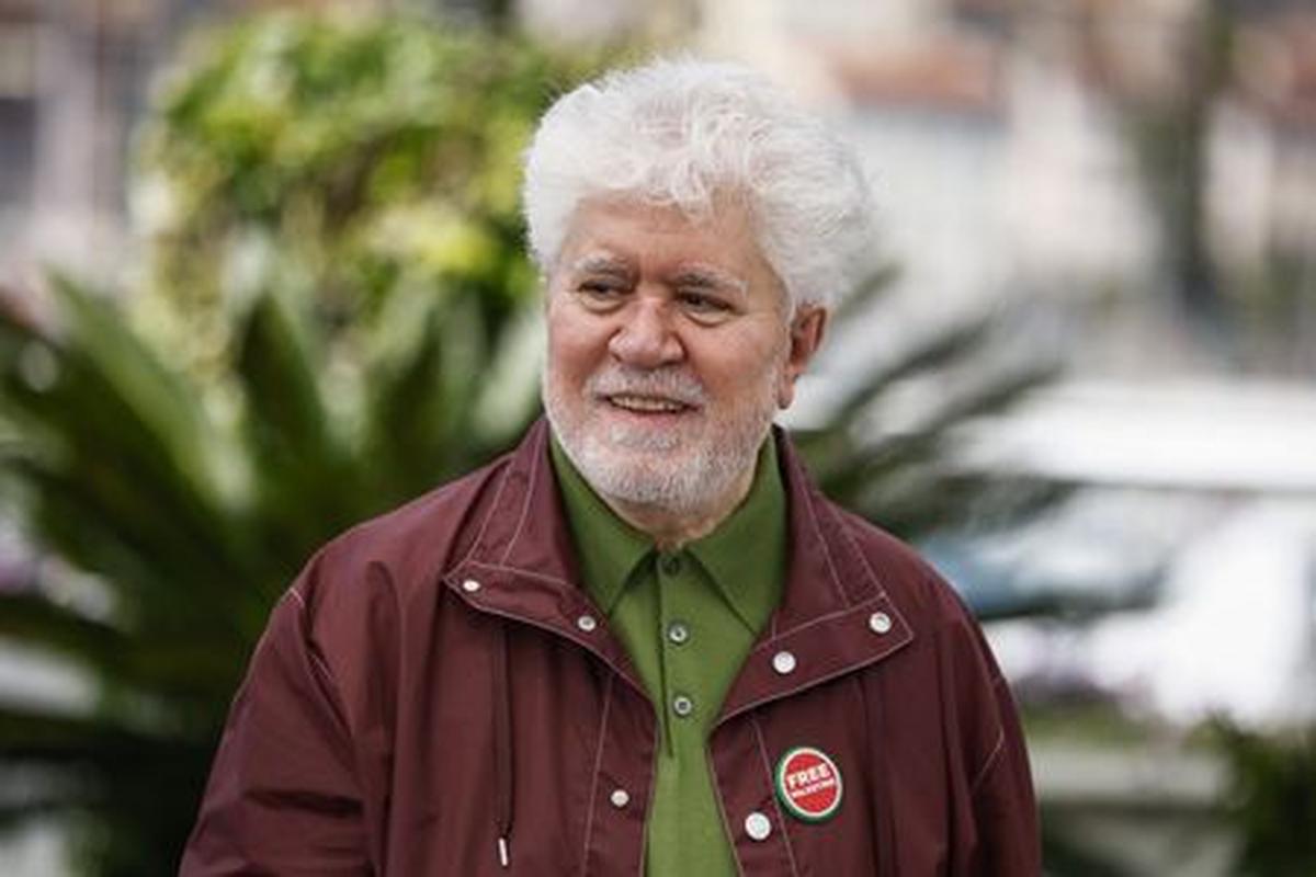 Director Pedro Almodovar wearing a "Free Palestine" pin poses during a photocall for the film "Amarga Navidad" (Bitter Christmas - Autofiction) in competition at the 79th Cannes Film Festival in Cannes, France, May 20, 2026. REUTERS/Sarah Meyssonnier
