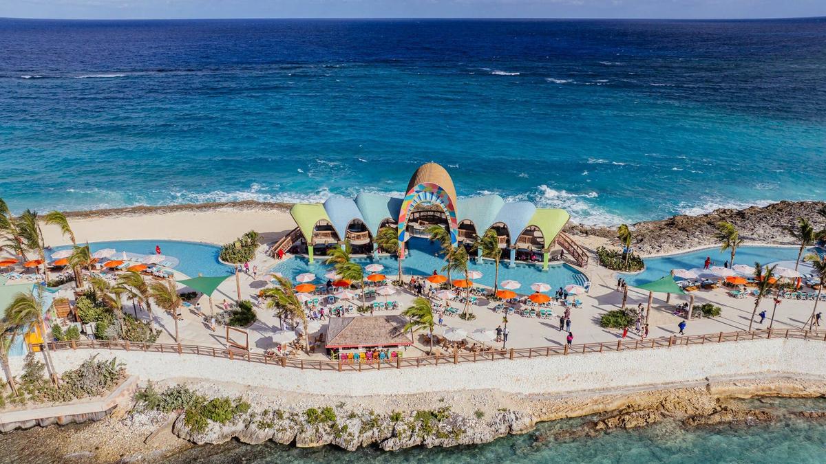  Royal Caribbean won't be able serve alcohol at Royal Beach Paradise Island again on May 12. 