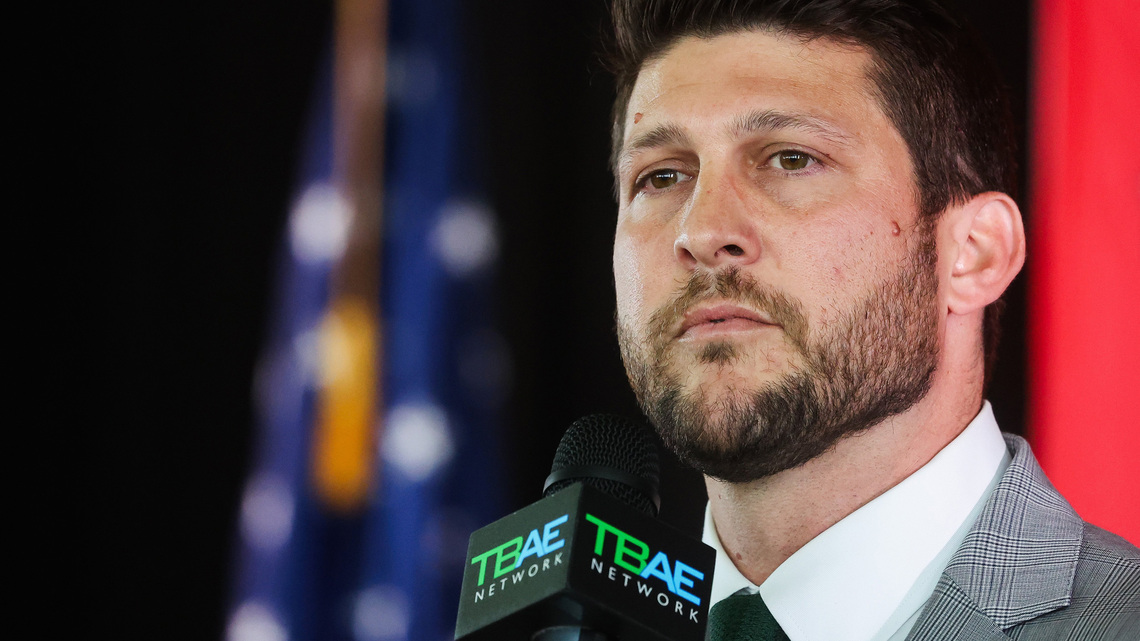 Florida attorney general, a Catholic, fights state bishops over school vaccines 