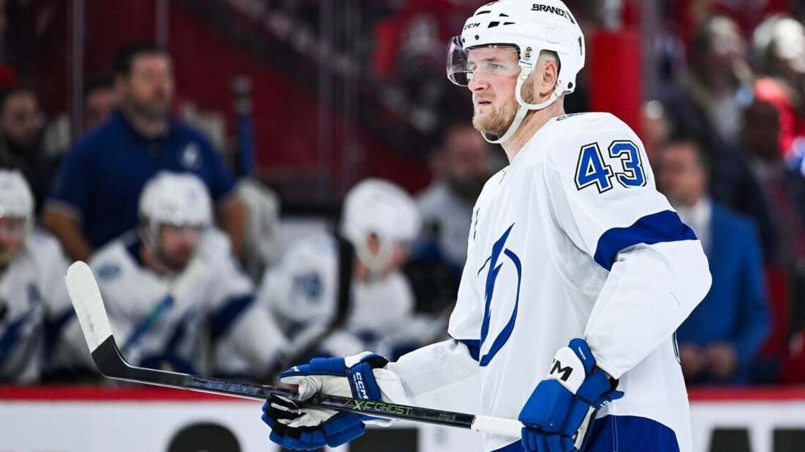 Lightning send D Darren Raddysh to Leafs in sign-and-trade deal