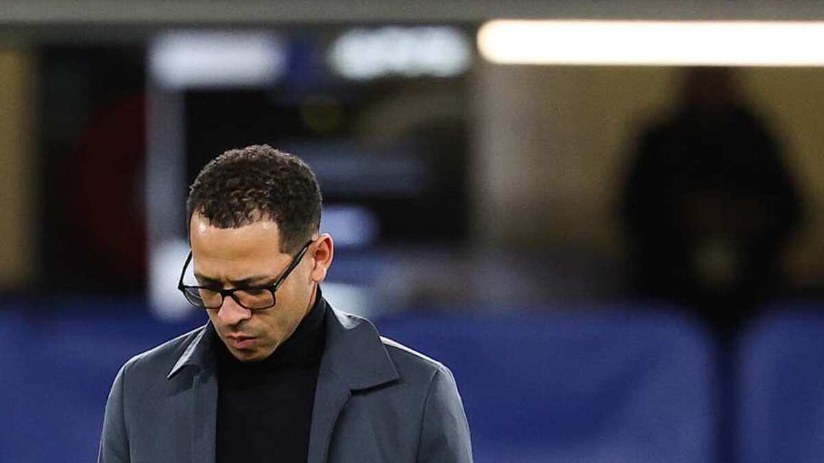  Liam Rosenior only lasted 106 days in charge at Stamford Bridge. | Franck Fife/AFP/Getty Images 