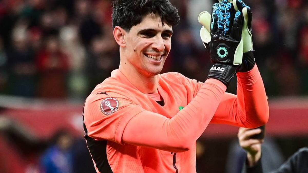  Yassine Bounou was once asked to represent Canada. | Issam Zerrok/Hans Lucas/AFP/Getty Images 