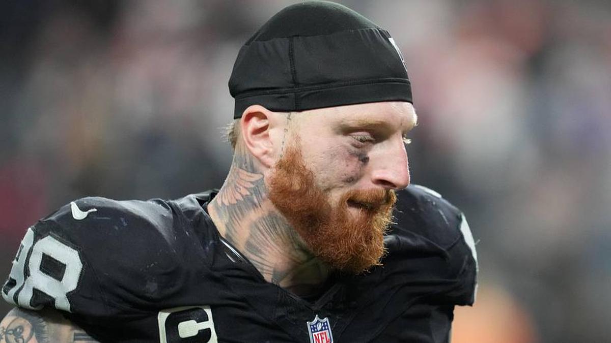  Dec 7, 2025; Paradise, Nevada, USA; Las Vegas Raiders defensive end Maxx Crosby (98) leaves the field following a game against the Denver Broncos at Allegiant Stadium. Mandatory Credit: Stephen R. Sylvanie-Imagn Images | Stephen R. Sylvanie-Imagn Images 