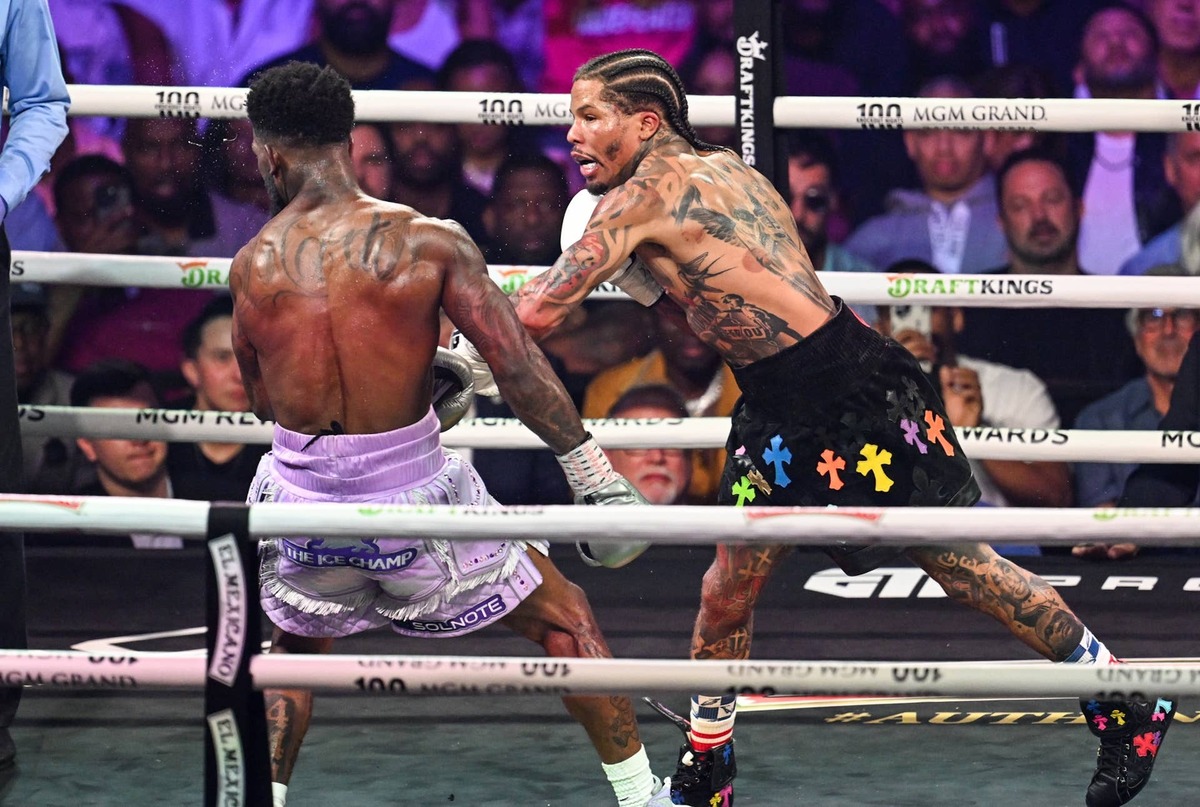  Tank Davis is a PPV star because he knocks his opponents out. 