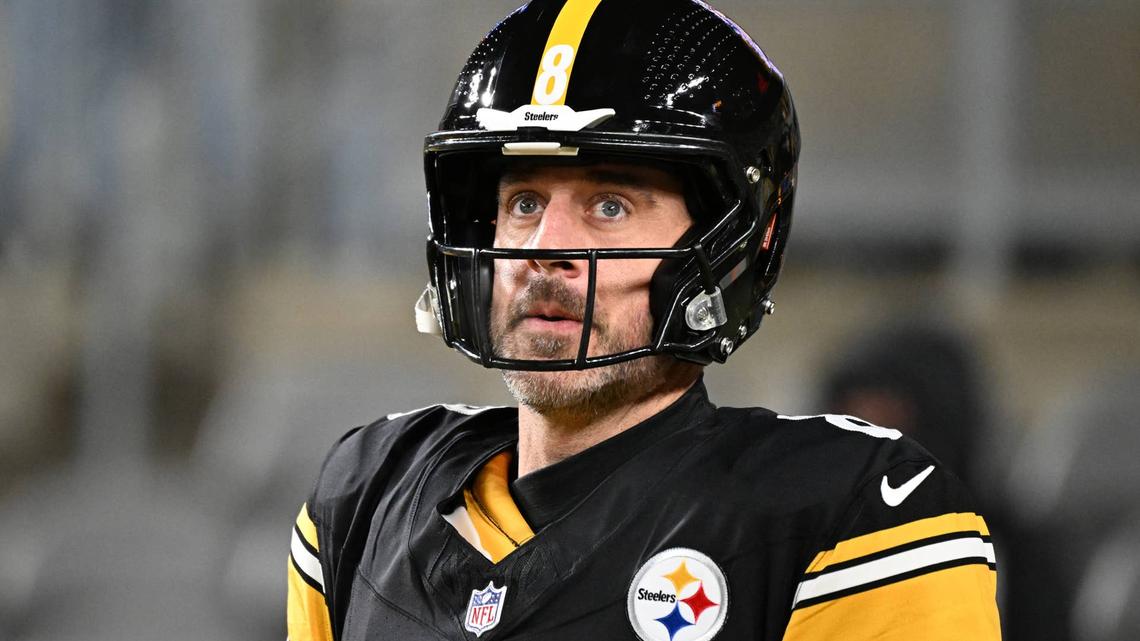 Steelers Make Quarterback Decision After Aaron Rodgers News 