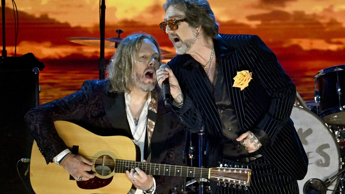 What the Black Crowes learned from R.E.M. about playing rock and roll music 