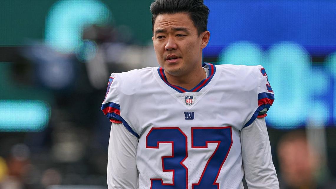 Jets add veteran Younghoe Koo to kicking competition 
