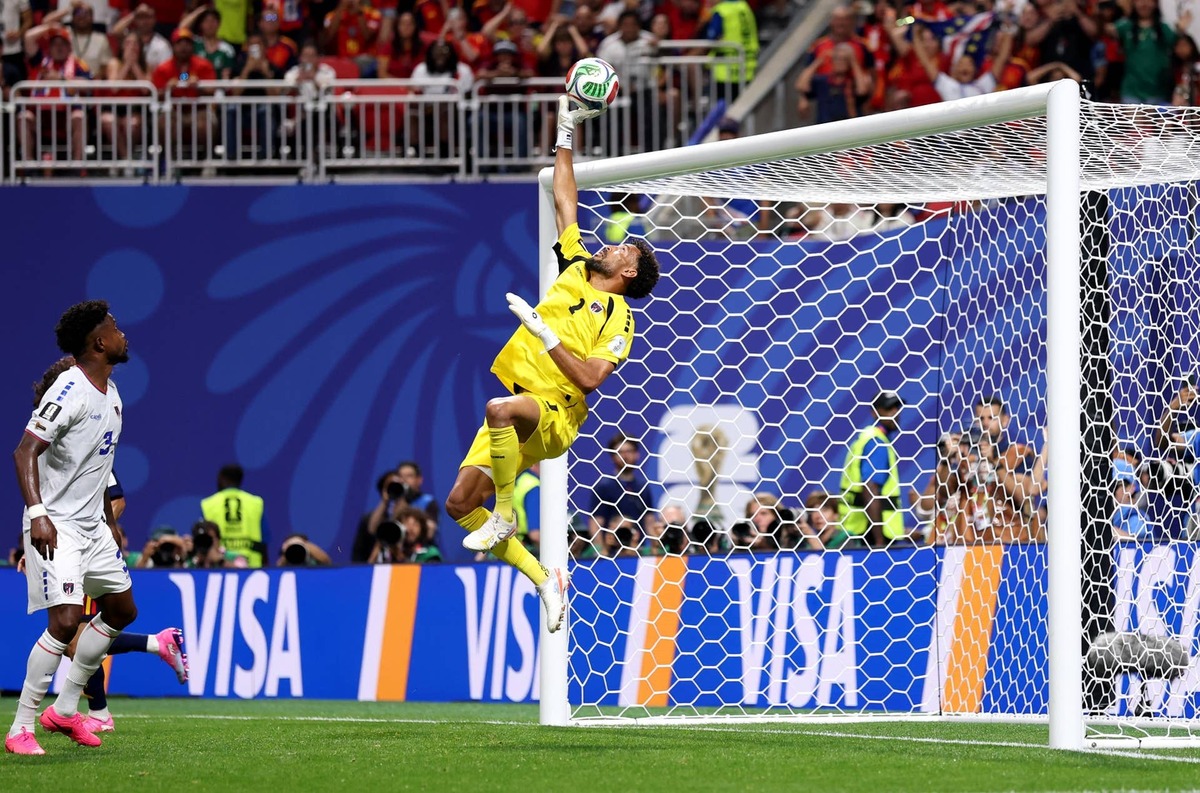  Vozinha #1 of Cabo Verde makes a save during the FIFA World Cup 2026 Group H match between Spain and Cabo Verde at Atlanta Stadium on June 15, 2026 in Atlanta, Georgia. (Photo by Maddie Meyer - FIFA/FIFA via Getty Images) Photo by Maddie Meyer - FIFA/FIFA via Getty Images