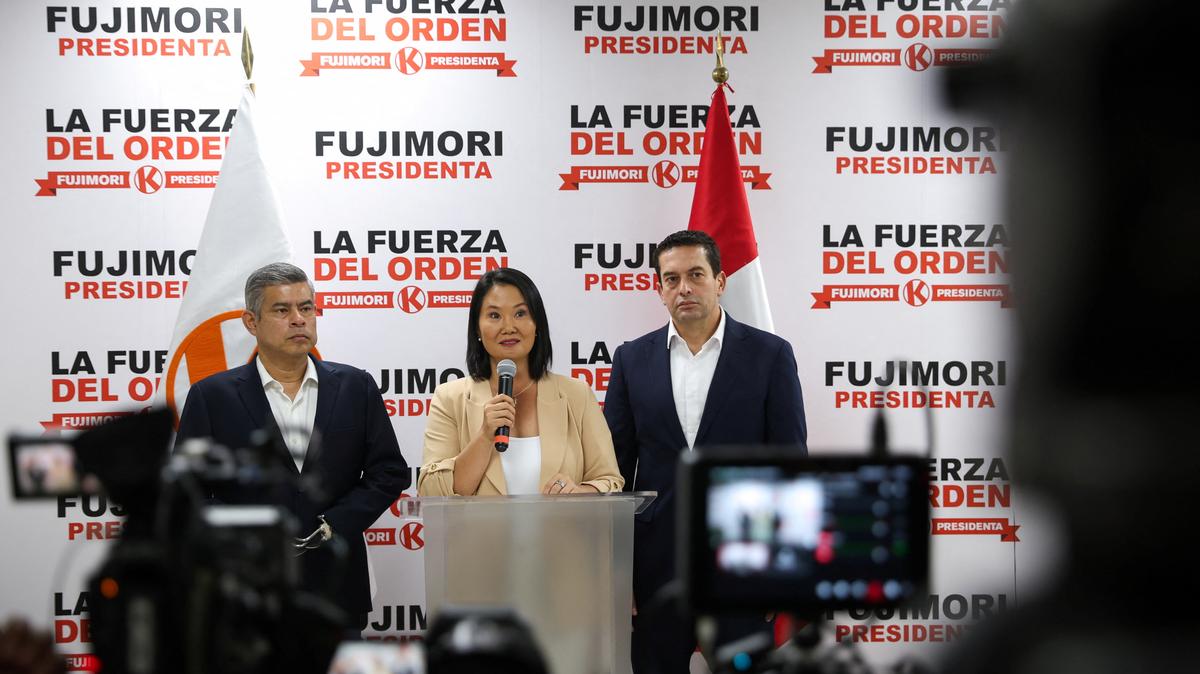 Popular Force presidential candidate Keiko Fujimori holds a press conference after the National Jury of Elections (JNE) announced that she will advance to a runoff election on June 7, in which she will compete for the presidency of Peru against candidate Roberto Sanchez of the Juntos por el Peru party, in Lima, Peru, May 17, 2026. REUTERS/Alessandro Cinque