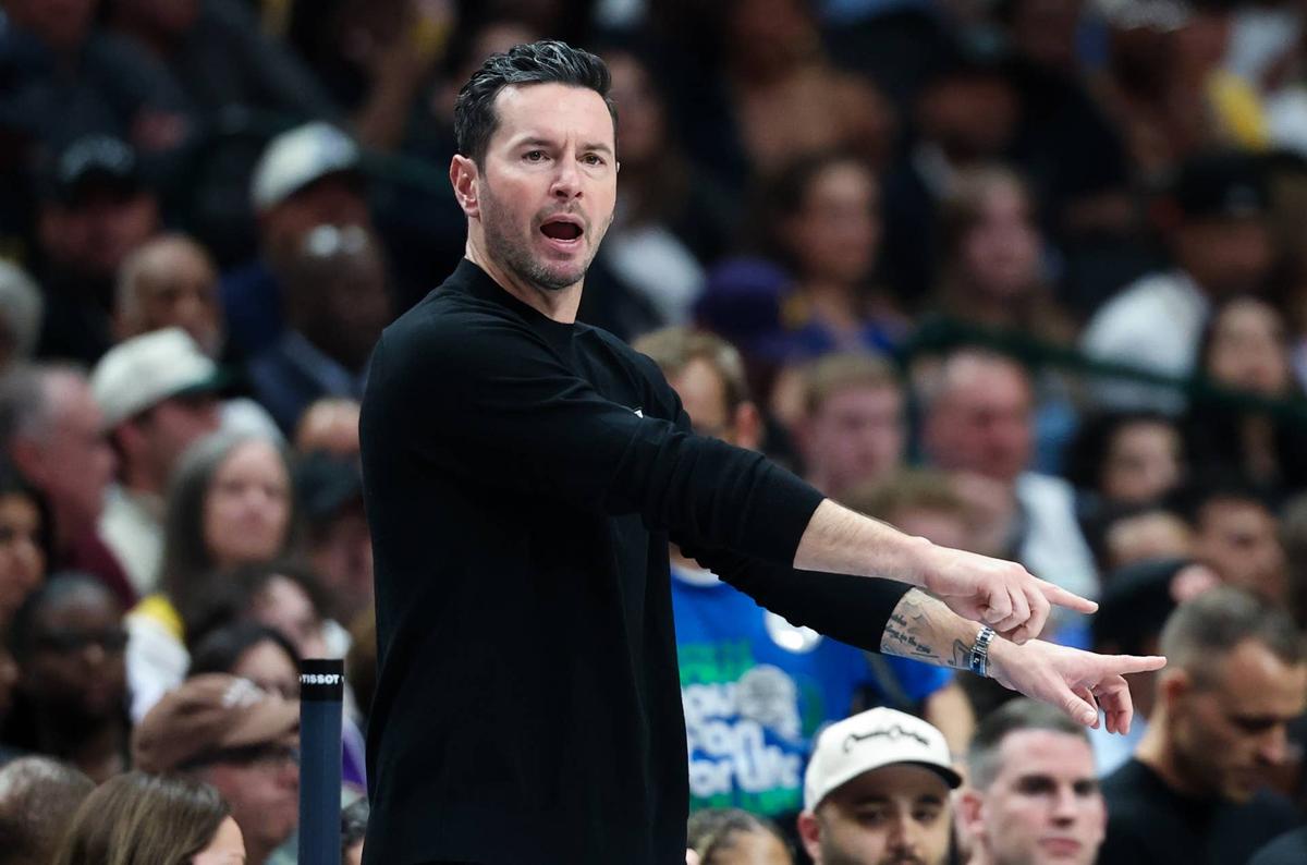  Los Angeles Lakers head coach JJ Redick reacts during the first half against the Dallas Mavericks. Kevin Jairaj-Imagn Images