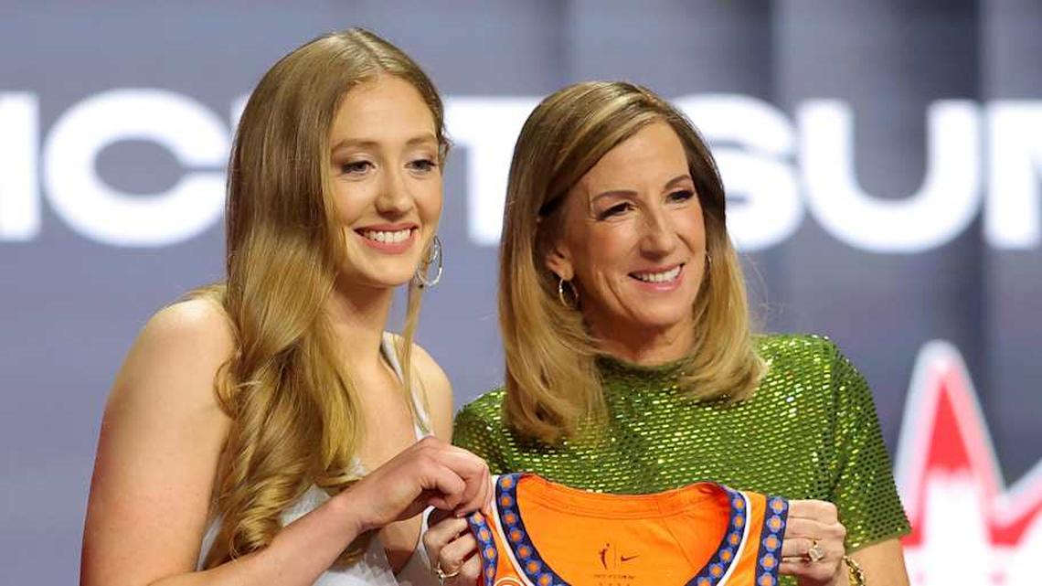  Apr 13, 2026; New York, NY, USA; WNBA Commissioner Cathy Engelbert (right) poses for photos with Gianna Kneepkens who was selected fifteenth overall by the Connecticut Sun during the 2026 WNBA Draft at The Shed at Hudson Yards. Mandatory Credit: Brad Penner-Imagn Images | Brad Penner-Imagn Images 